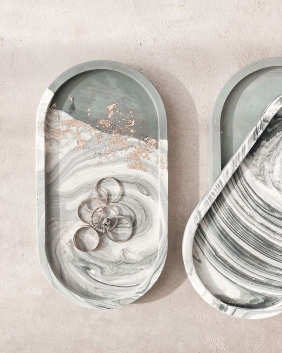 Oval Capsule Trinket