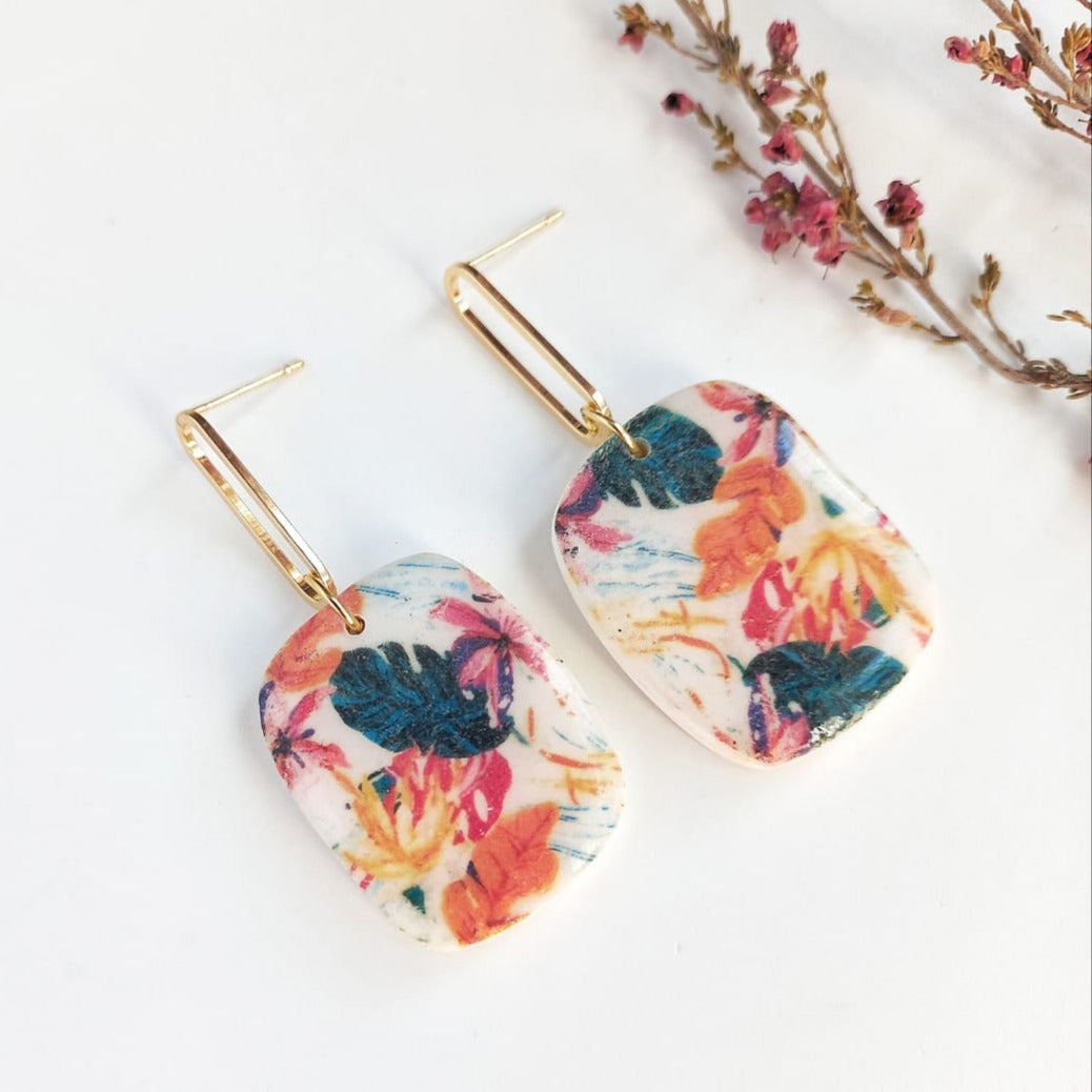 Botanical Muse - Medium drop earring with 18K Gold Plated Oval Stud