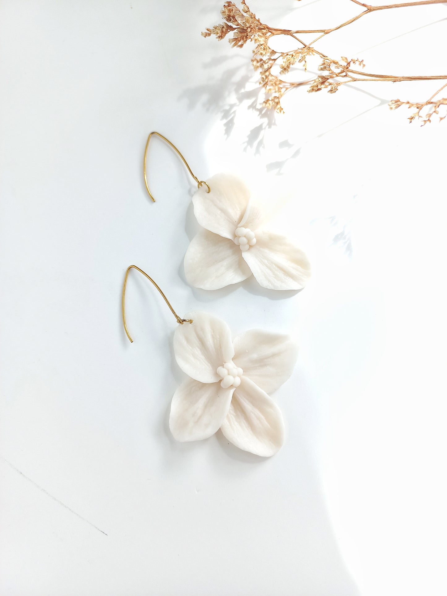 Bridal bloom - Flower earring with gold stainless steel hook