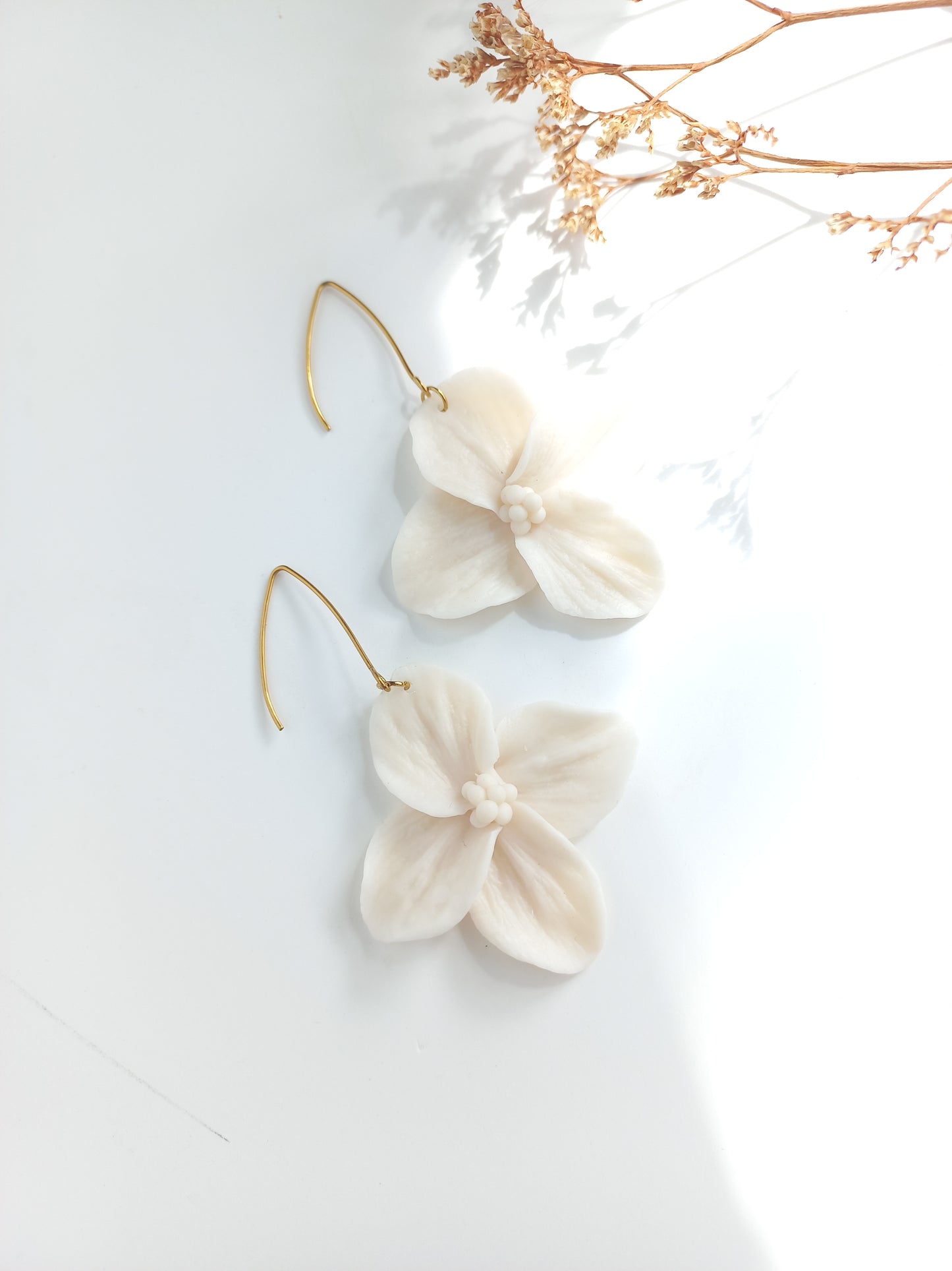 Bridal bloom - Flower earring with gold stainless steel hook