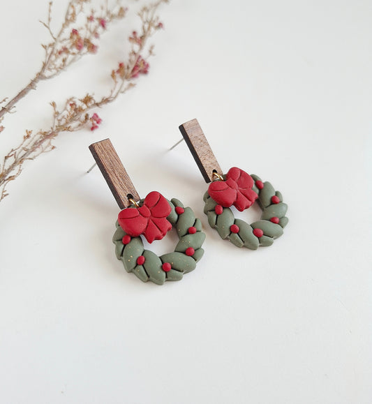 Christmas collection - Classic Wreath Earrings with Red Bow